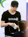 박유천, 편안한 차림으로 소중한 한표 행사