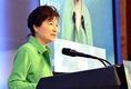 朴대통령, SW산업 전략보고회 참석…경쟁력 강화전략 논의