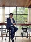 김윤석, 이것은 광기…타는 냄새 나는 습한 영화 '해무'