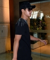 [종합]김현중 태국행, 애인 갈비뼈 골절은 