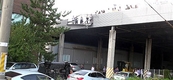 2층 주차장서 승용차 추락…2명 사상