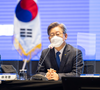 이재명, 기본 3종세트 '기본 대출'…이달 본격 추진