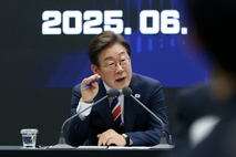 이 대통령 "배당 촉진하기 위한 세제·제도 개편 준비"