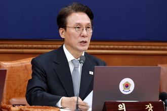 金총리 "추석 연휴와 경주 APEC으로 내수회복 모멘텀 확실히 살려야"