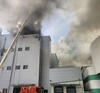 SPC 삼립 시화공장 화재, 3명 부상…대응 1단계 진화중(종합)