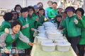 창녕군, 새마을지도자부곡면부녀회 '사랑의 추어탕' 나눔